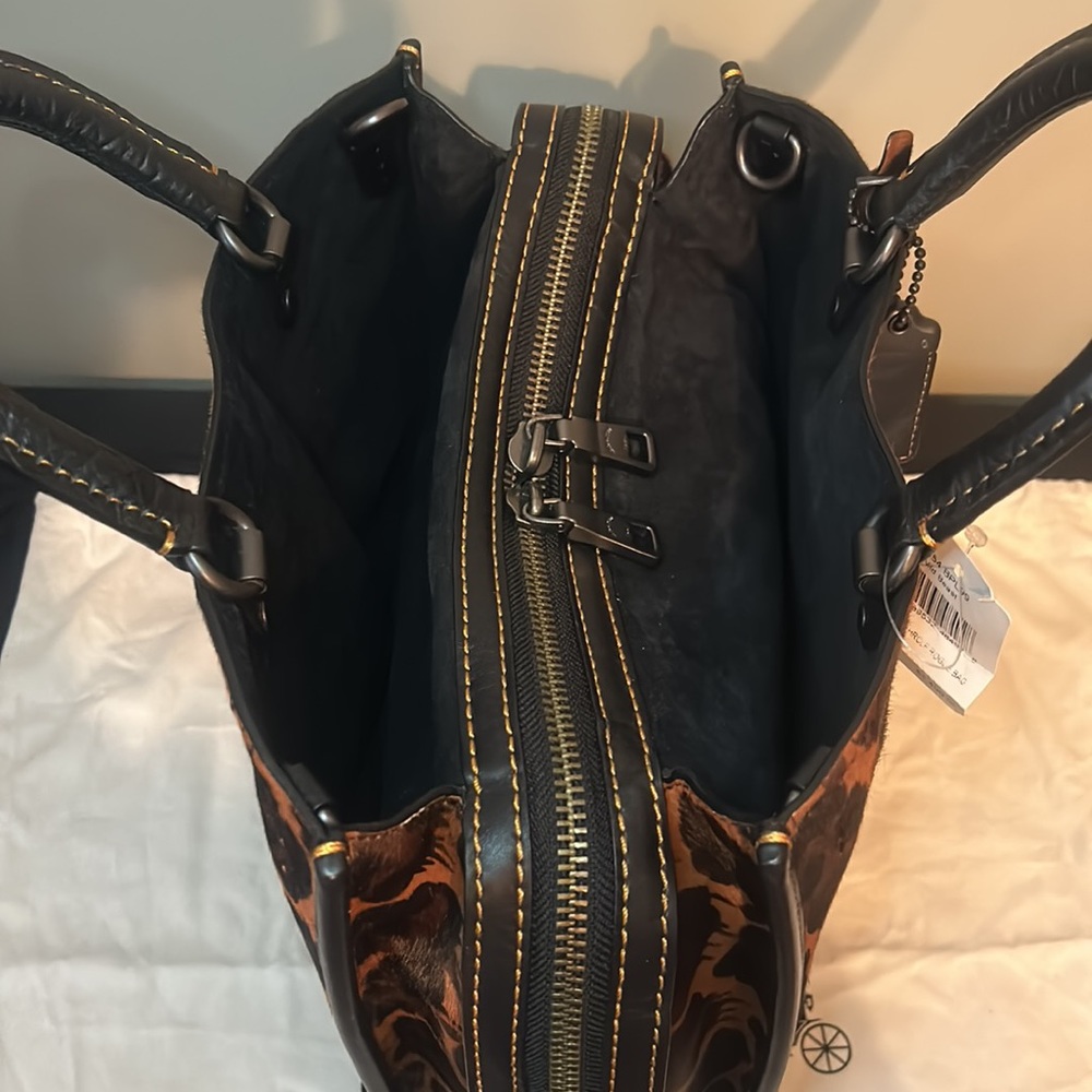 **SOLD***COACH ROGUE WILD BEAST 30 NWT - Picture 6 of 12